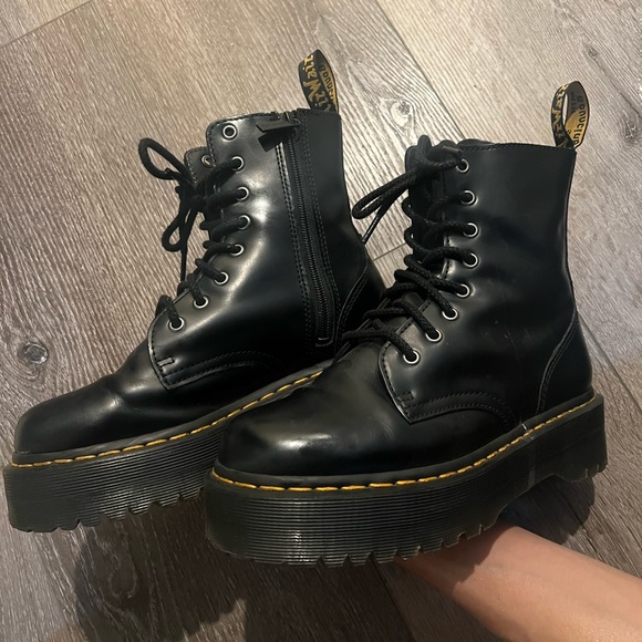 Dr. Martens platform boots - Picture 2 of 5
